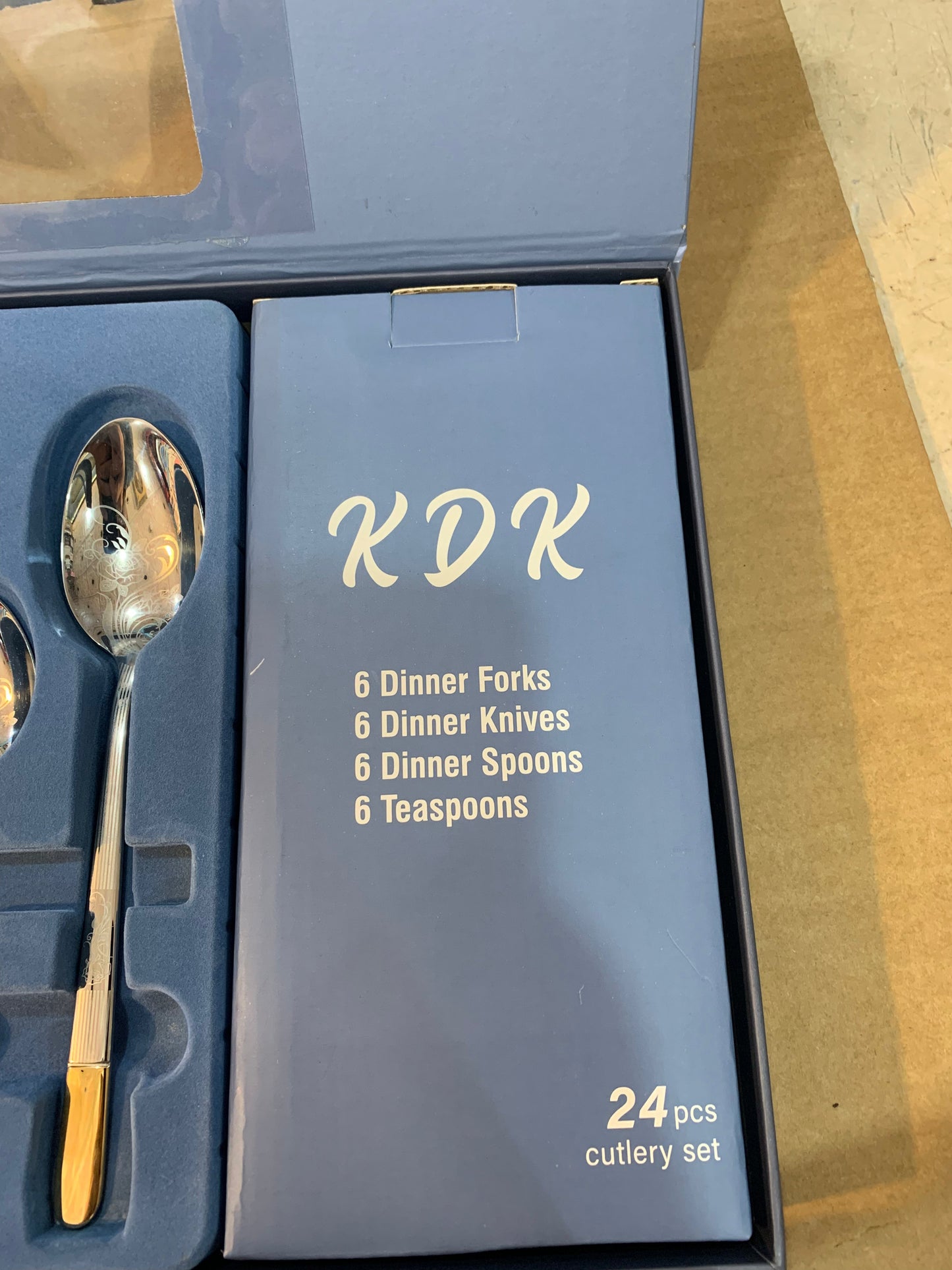 KDK 24pcs Stainless Steel Cutlery Set
