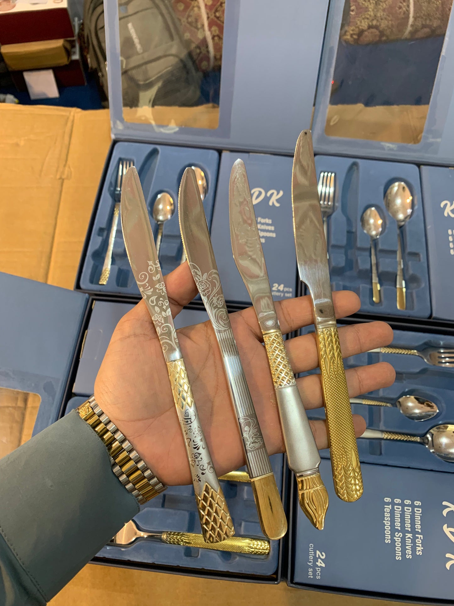 KDK 24pcs Stainless Steel Cutlery Set